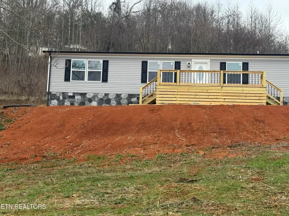 166 Alexander Crossings Dr, Church Hill, TN 37642