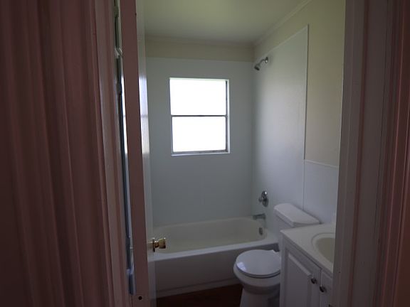 3rd image of 9270 Josey St