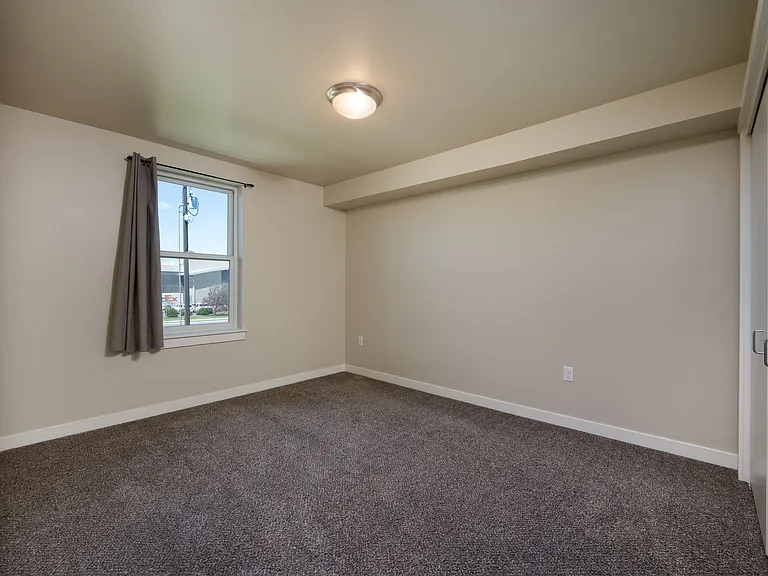 210 S Cottonwood Rd #208 — Photo 14
