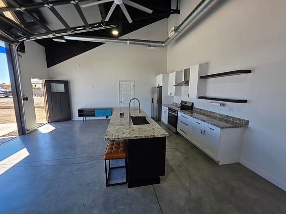 4th image of 2061 W Daniel Rd #2