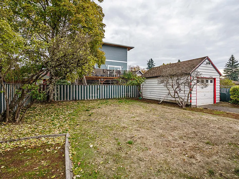 507 Beech St — Photo 28