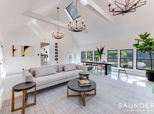 36 Hampton St, Westhampton Beach, NY 11978