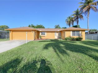 4613 Vinsetta Ave, North Fort Myers, FL 33903