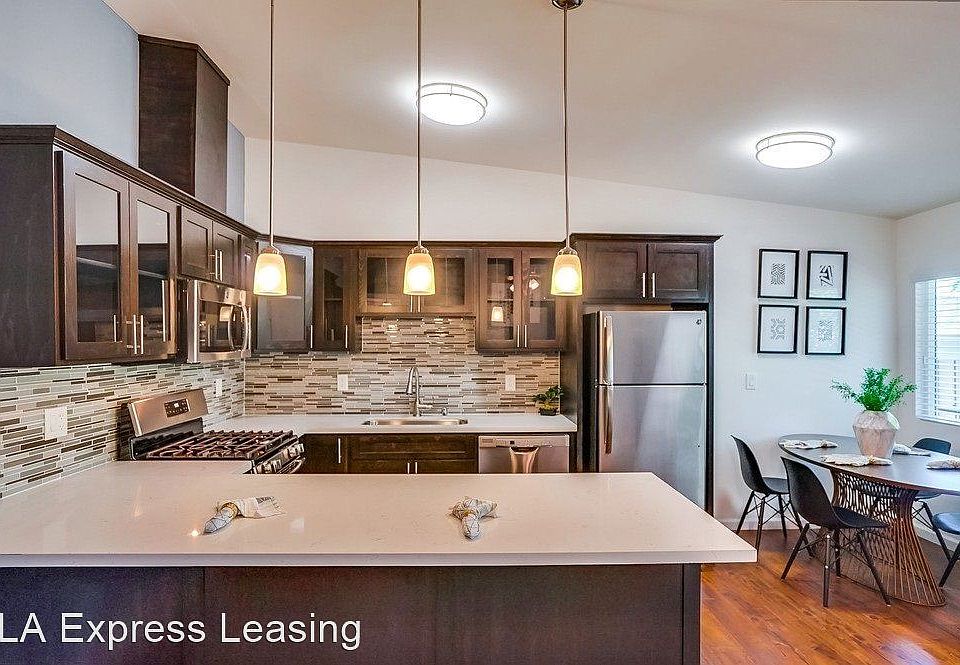 1st image of 3105 W 27th St #7253873