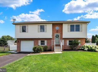 1667 Beech Ln, Hanover, PA 17331