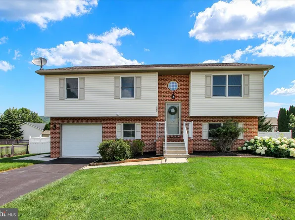 1667 Beech Ln, Hanover, PA 17331