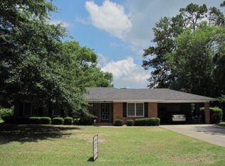 52 Burketts Ferry Rd, Hazlehurst, GA 31539