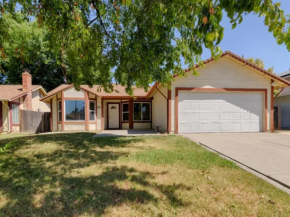 2211 Coroval Dr, Sacramento, CA 95833