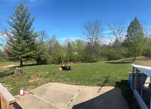 5th image of 1546 Sugar Grove Rd