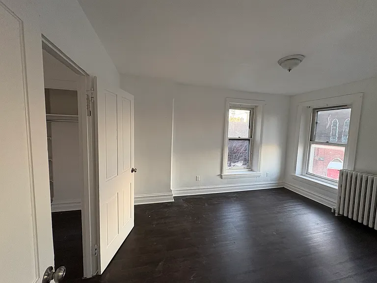 125 N 10th St #1 — Photo 4