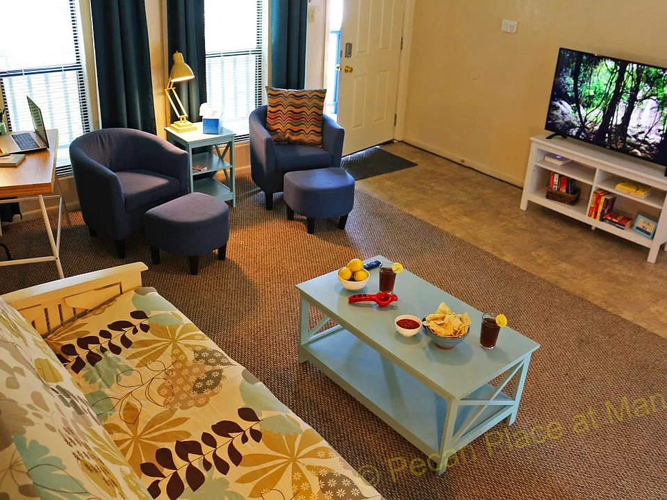 Enjoy a movie night with chips and salsa plus iced tea to drink.