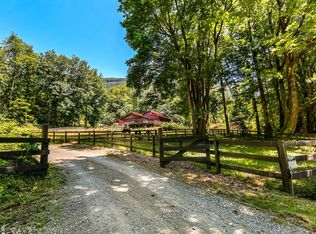 35804 SE Courtney Rd, Ravensdale, WA 98051