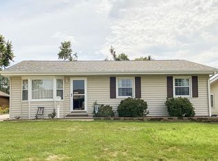 2455 Lauren Dr SW, Cedar Rapids, IA 52404