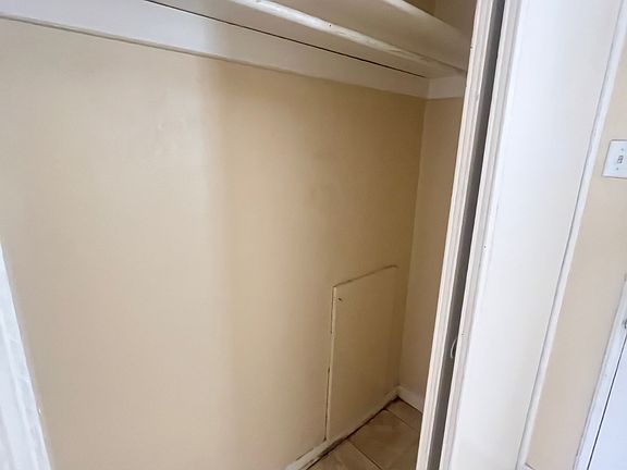 5th image of 3919 Memphis Ave APT 3