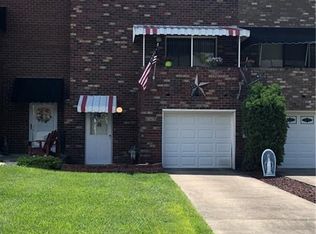 1069 Cranston Dr, Greensburg, PA 15601
