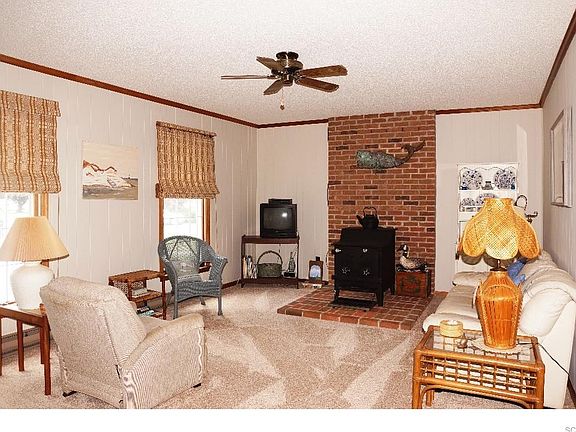 3rd image of 117 Beach Plum Dr