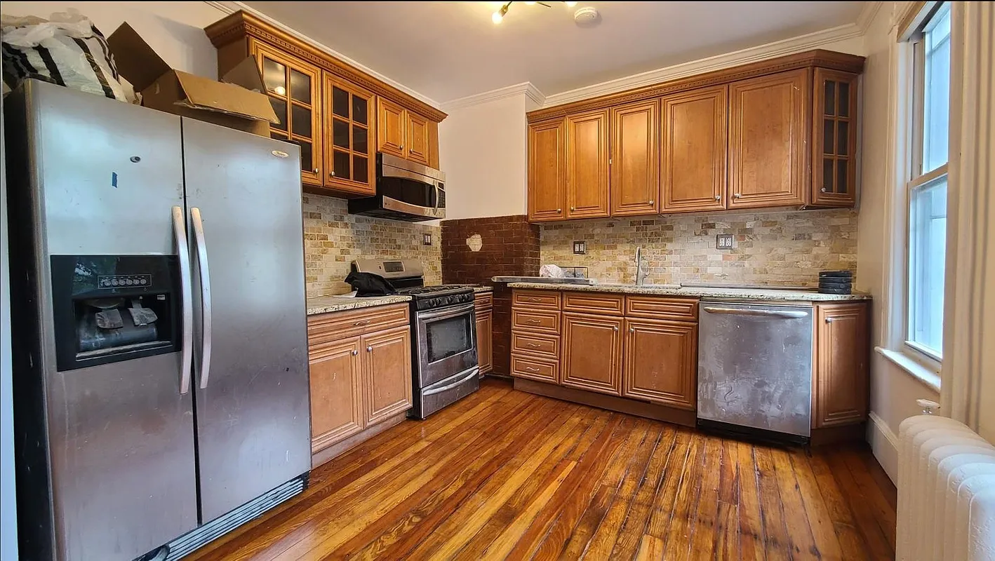 476 Gregory Avenue 2