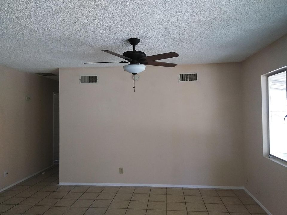 2nd image of 45528 Andale Ave