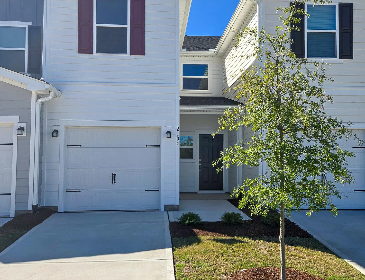 3 bed, 2.5 bath, $1,995 — Photo 1