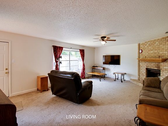 5th image of 2106 Ruiz Dr