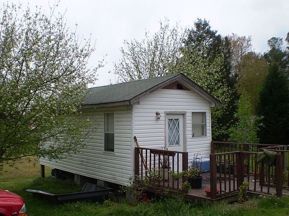 Small Building with bathroom to be used as storage or office