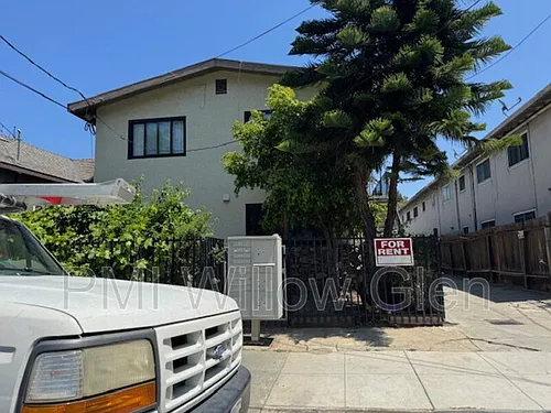 702 Vine St Photo 1