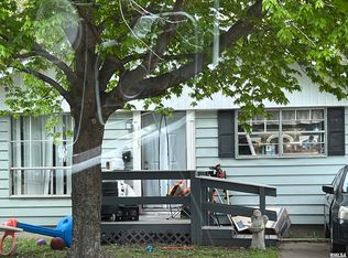 1925 E Pine St, Springfield, IL 62703