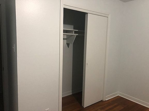 5th image of 3306 Schroeder Ave