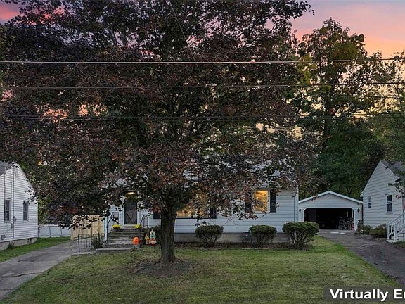 2nd image of 3217 Quentin Dr