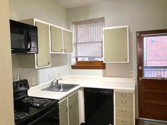 3rd image of 2209 Lawrence St APT 1