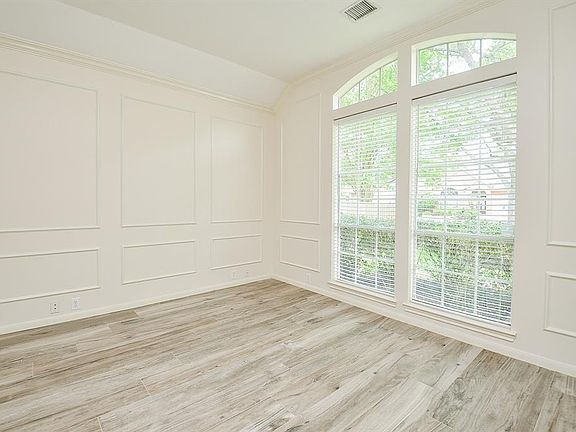5th image of 511 Calloway Drive