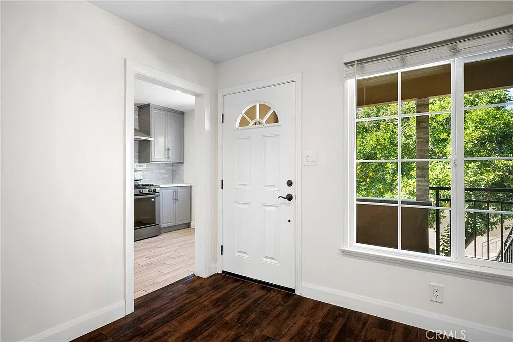 1 bed, 500 sqft, $2,150 — Photo 3