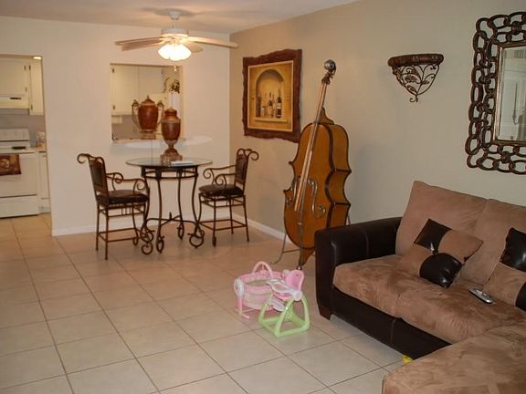 5th image of 13960 Lake Placid Ct APT C13
