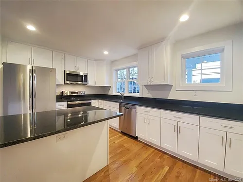 30 Ferris Ave #B7 Photo 1