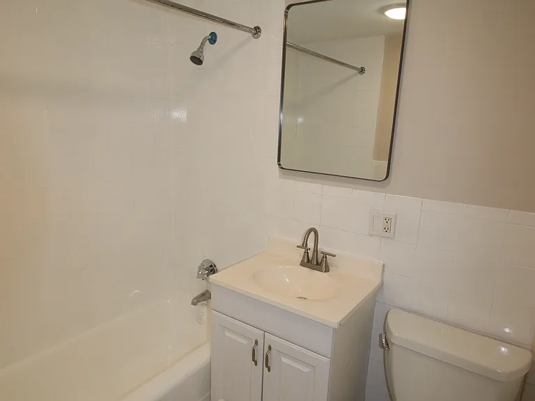 997 Broadway #1 — Photo 7
