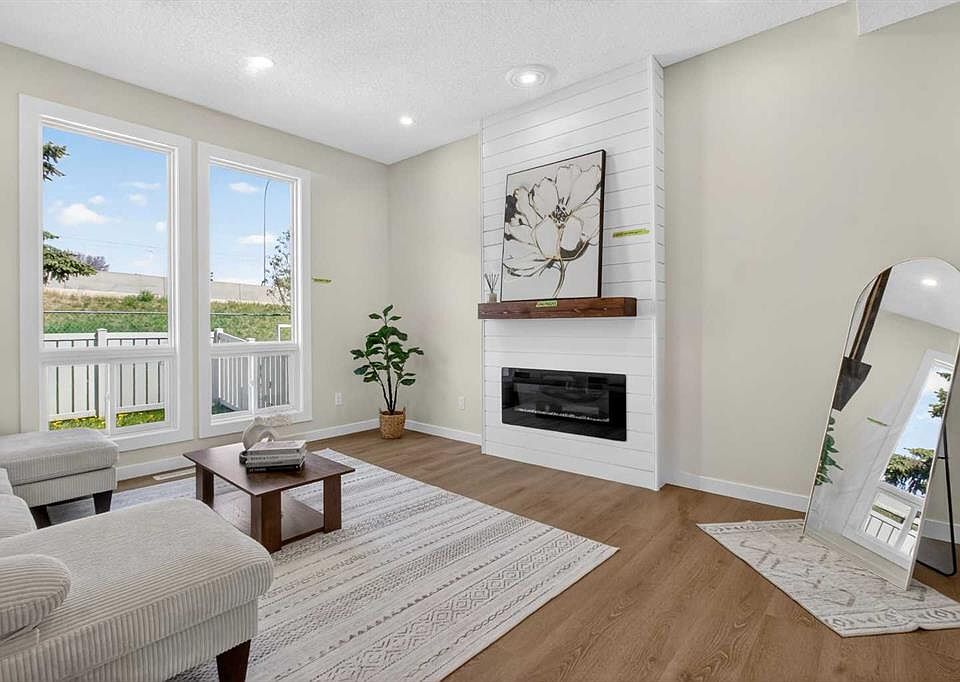 1st image of 5340 17th Ave SW #306