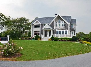 258 Vanderbilt Ln, Portsmouth, RI 02871