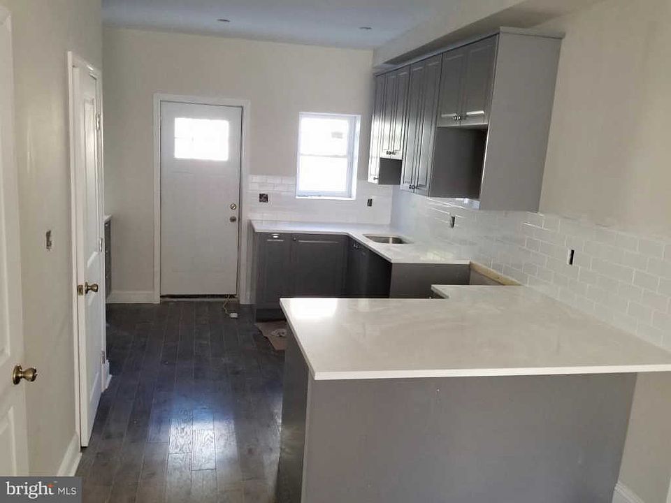 2nd image of 4207 Wallace St