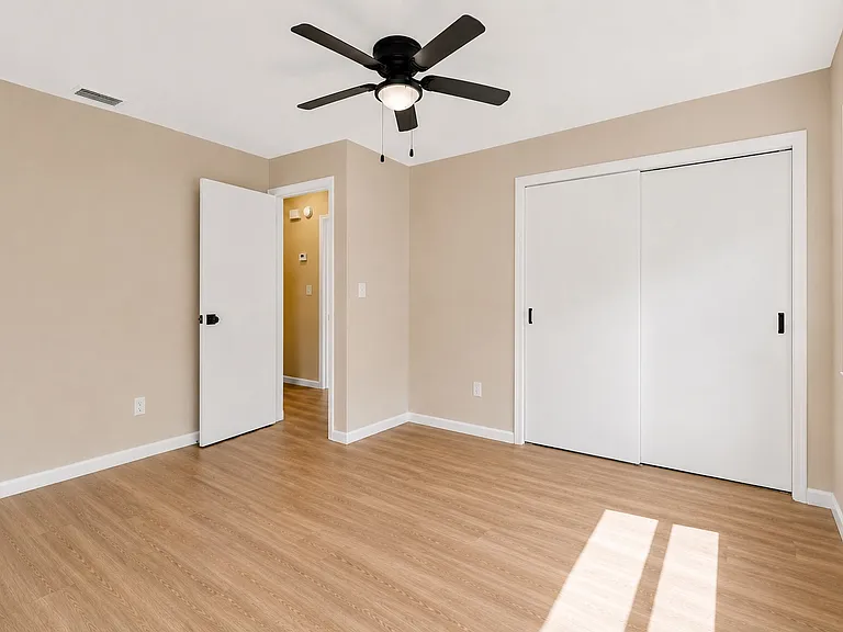 513 Falkirk Ave — Photo 21