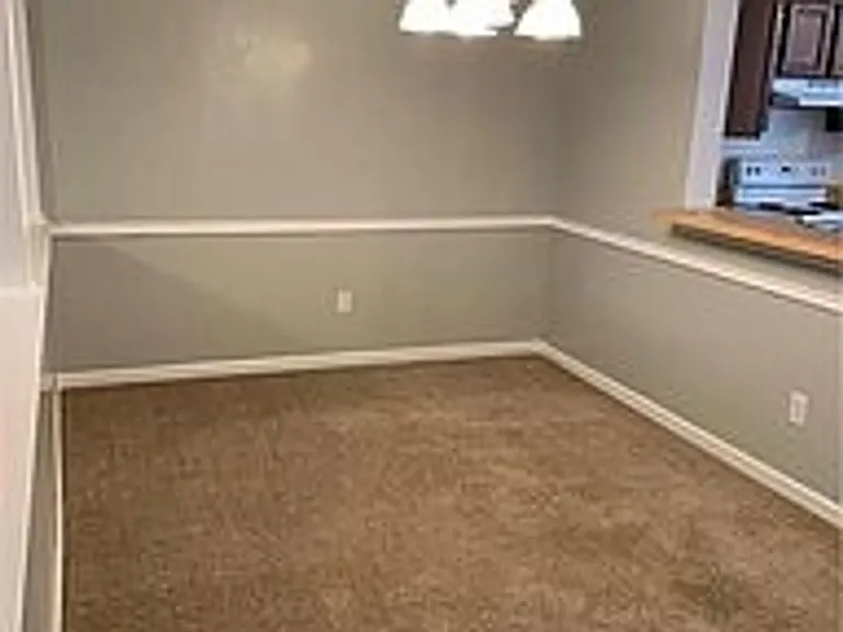 4307 Manchester Ln — Photo 13