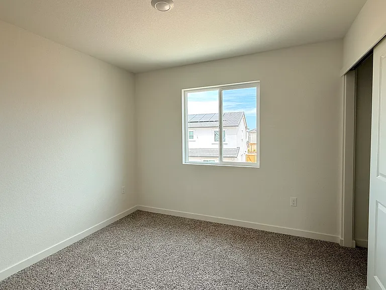 516 Foxtail Ct — Photo 22