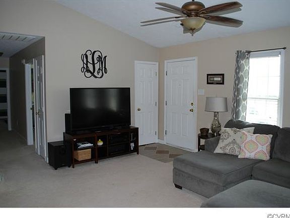 5th image of 7004 Meredith Farms Dr
