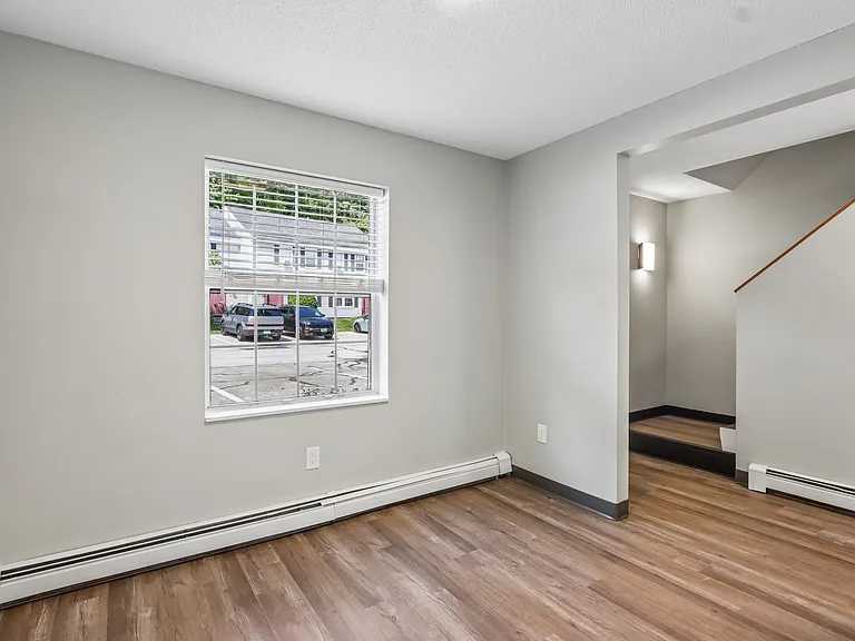 Eastgate Apartments — Photo 15