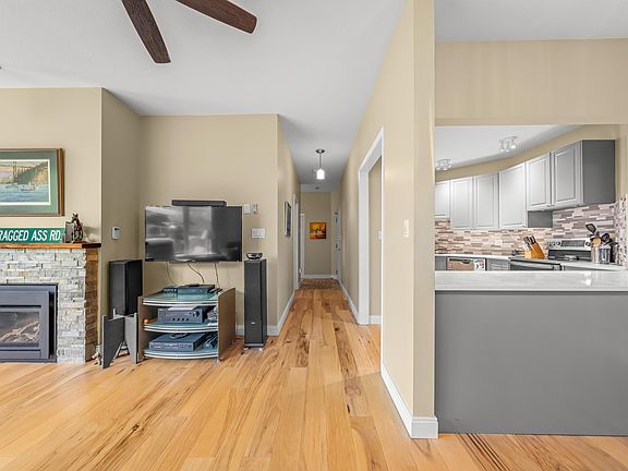 4th image of 1150 Quayside Dr #204