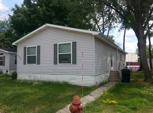 2268 Dickens Ln, Mounds View, MN 55112