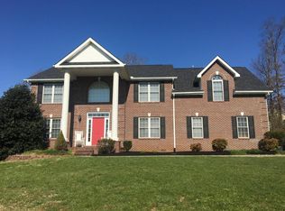 5329 Pinewalk Ln, Powell, TN 37849