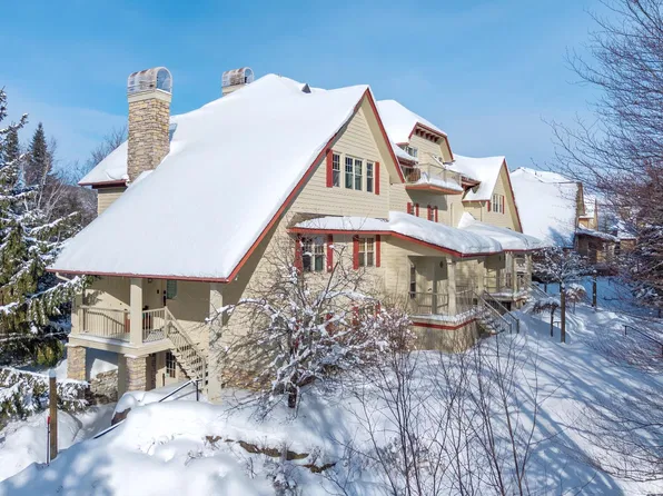 195 Rue Du Mont Plaisant #4, Mont Tremblant, QC J8E 1L2