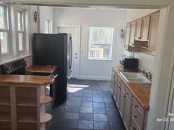 4th image of 415 Daytona Ave