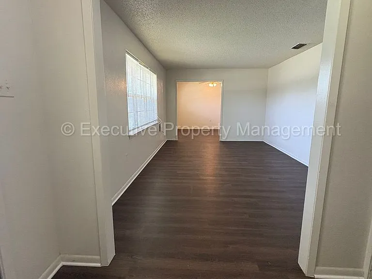 616 Cedar Dr — Photo 6