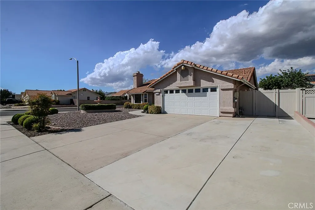 2 bed, 1550 sqft, $2,750 — Photo 2